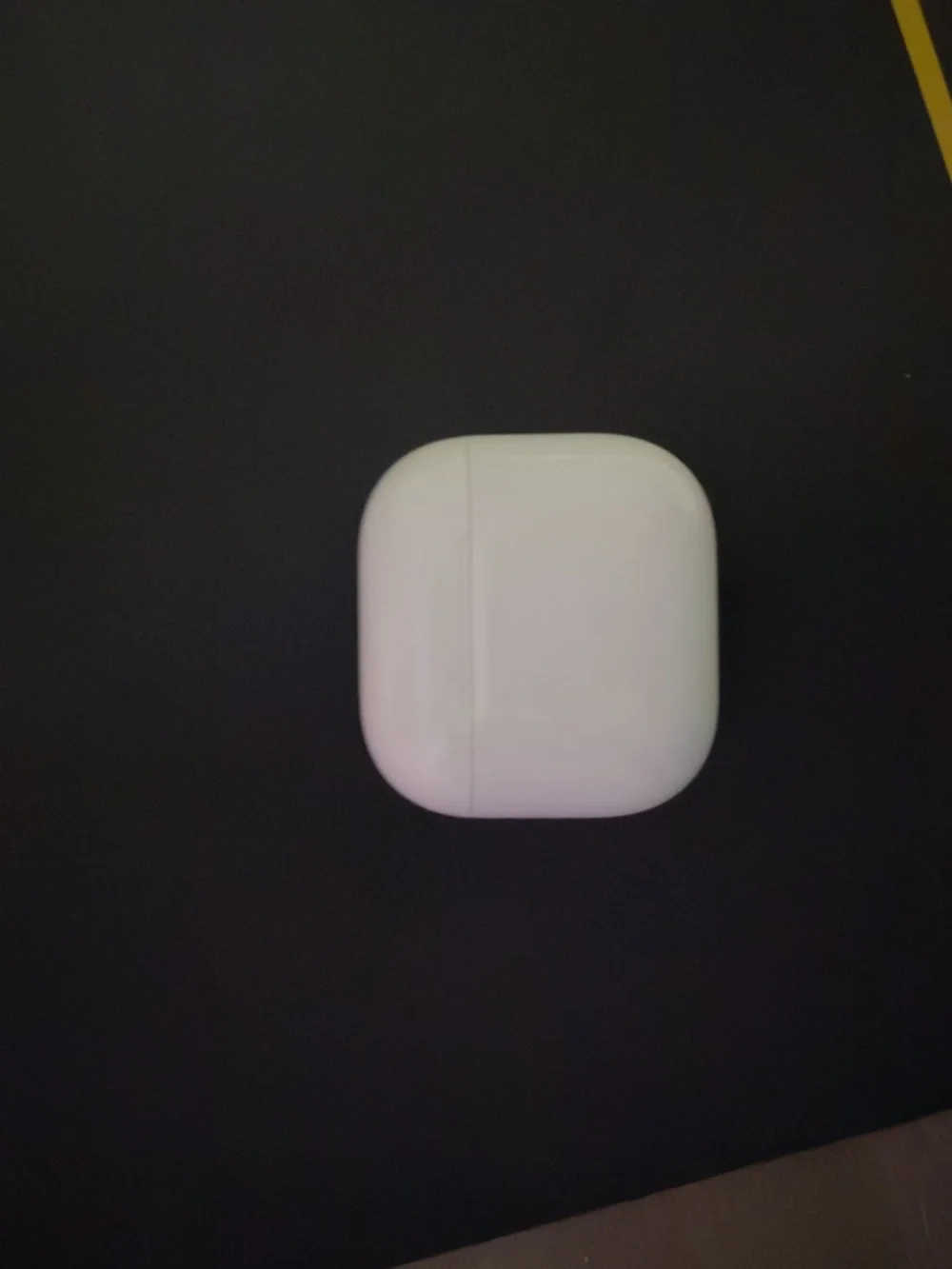 AirPods 4th Gen with Noise Cancelation USED No Issues